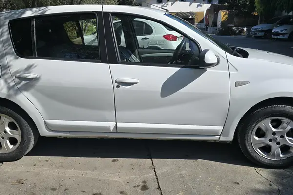 رنو ساندرو اتوماتیک - 1395