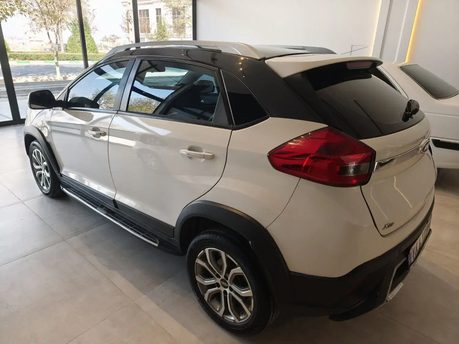 ام وی ام X22 اتوماتیک اسپرت لاکچری - 1398