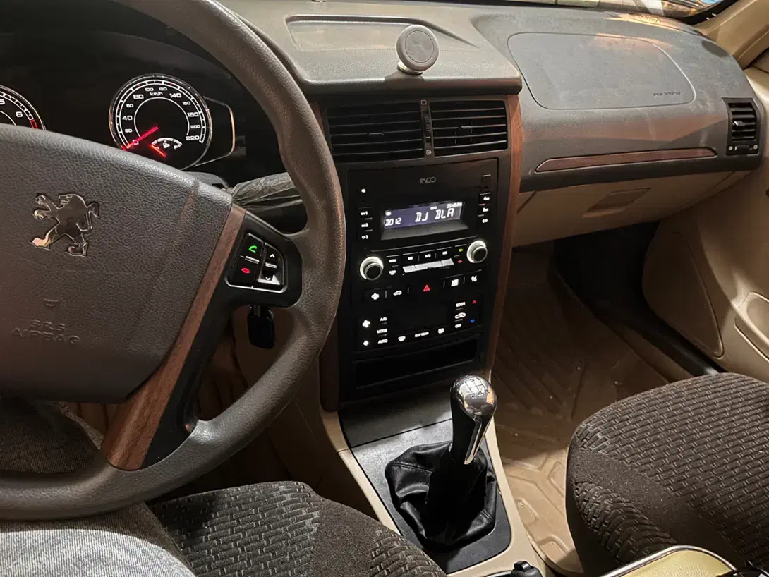 پژو پارس XU7P - 1401