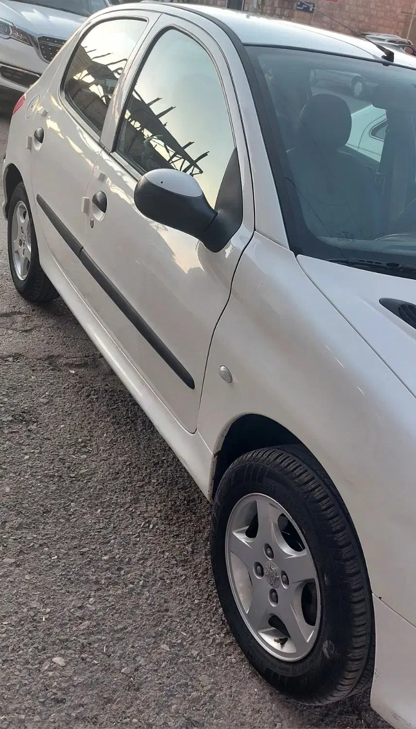 پژو 206 تیپ 3 - 1395