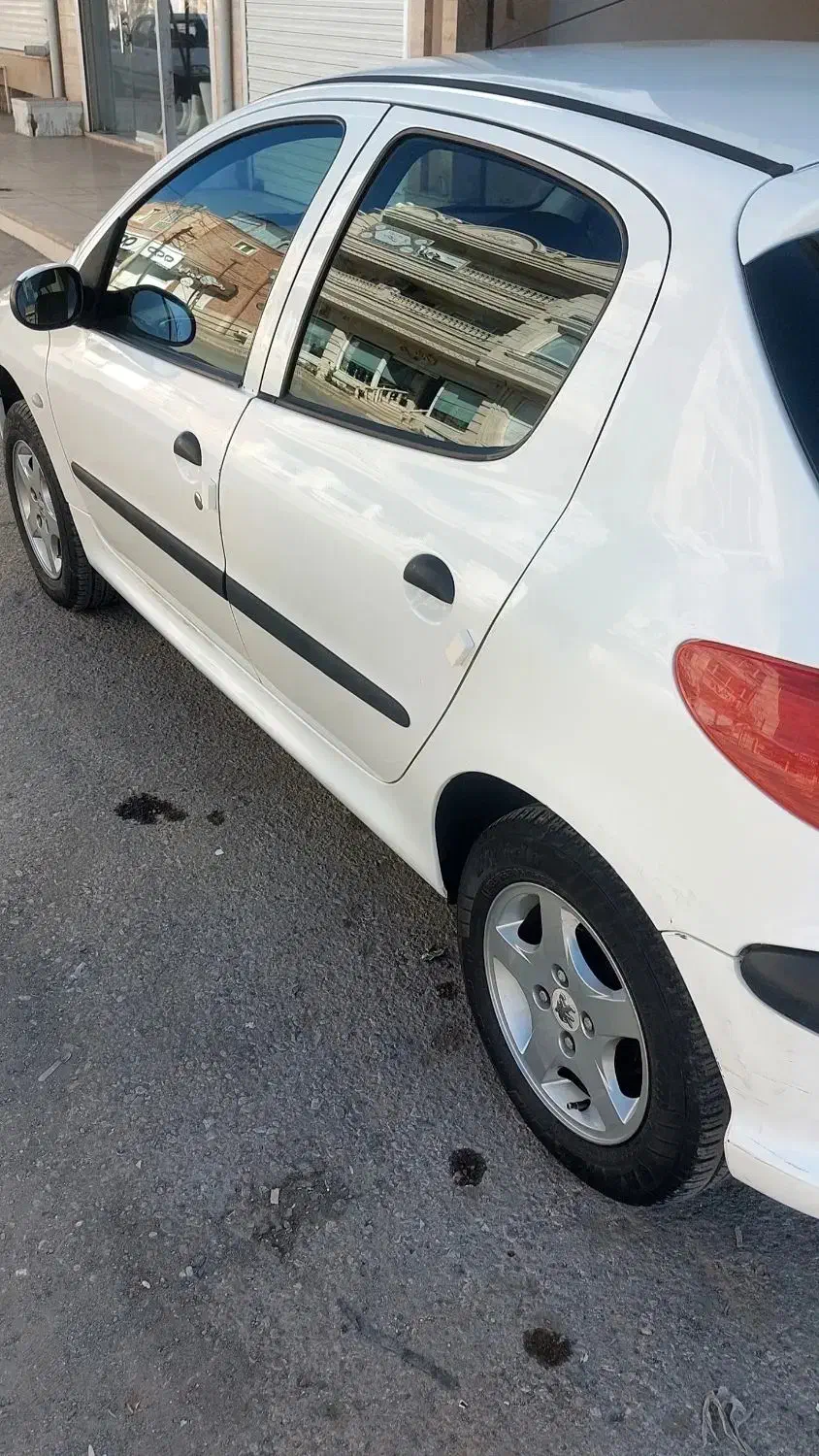 پژو 206 تیپ 3 - 1395