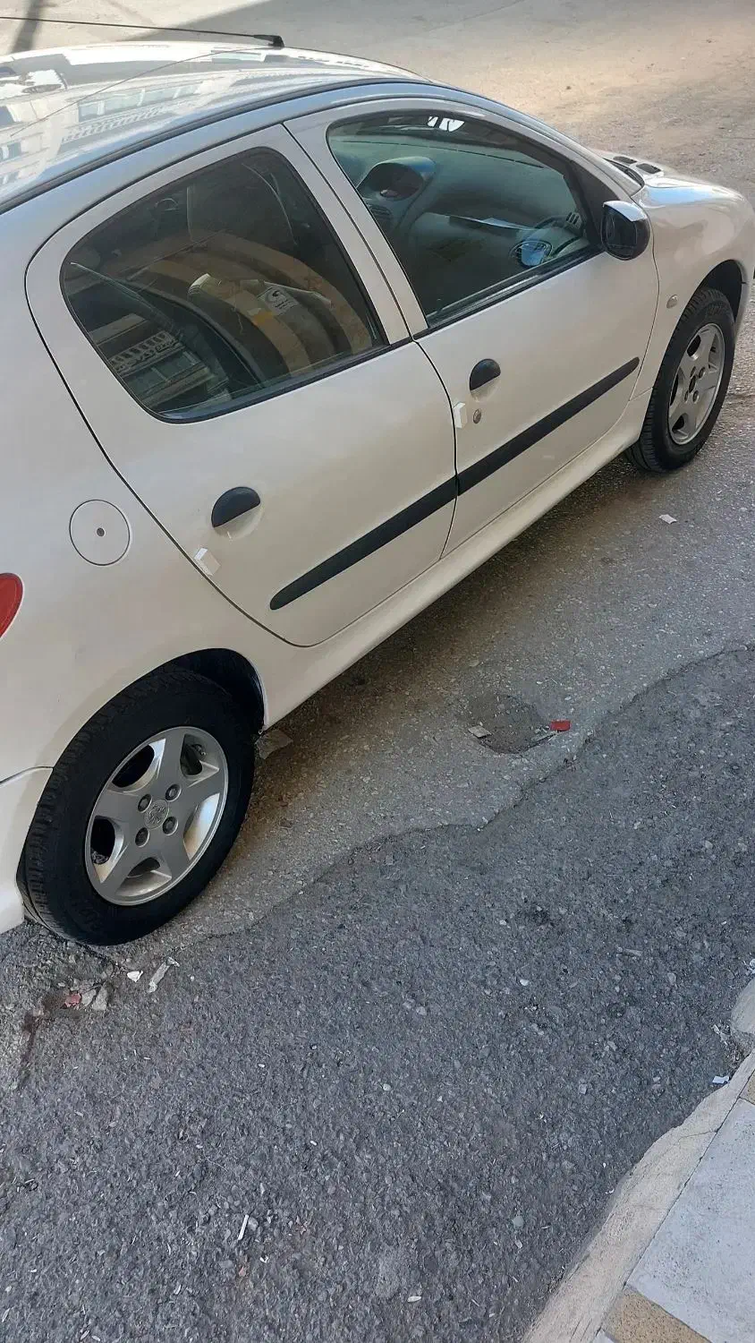 پژو 206 تیپ 3 - 1395