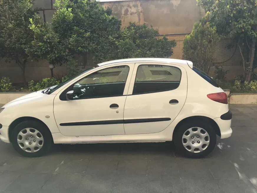 پژو 206 تیپ 2 - 1390