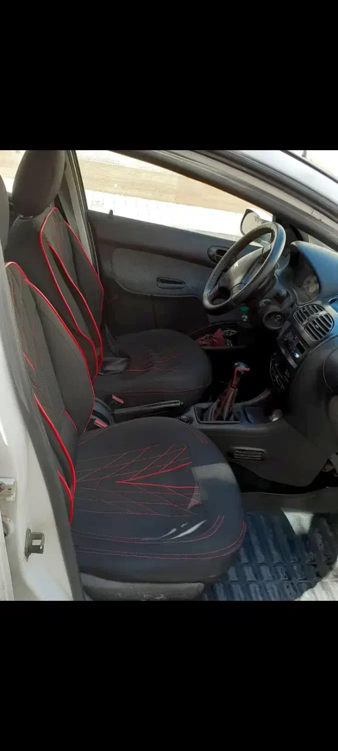 پژو ۲۰۶ صندوق دار v8 - 1390