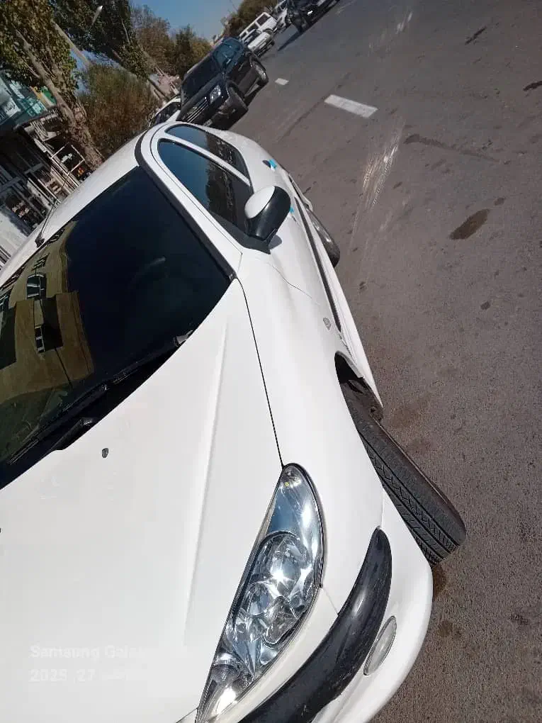 پژو ۲۰۶ صندوق دار v8 - 1396