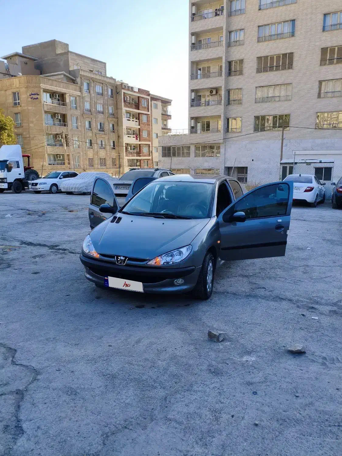 پژو ۲۰۶ صندوق دار v8 - 1390