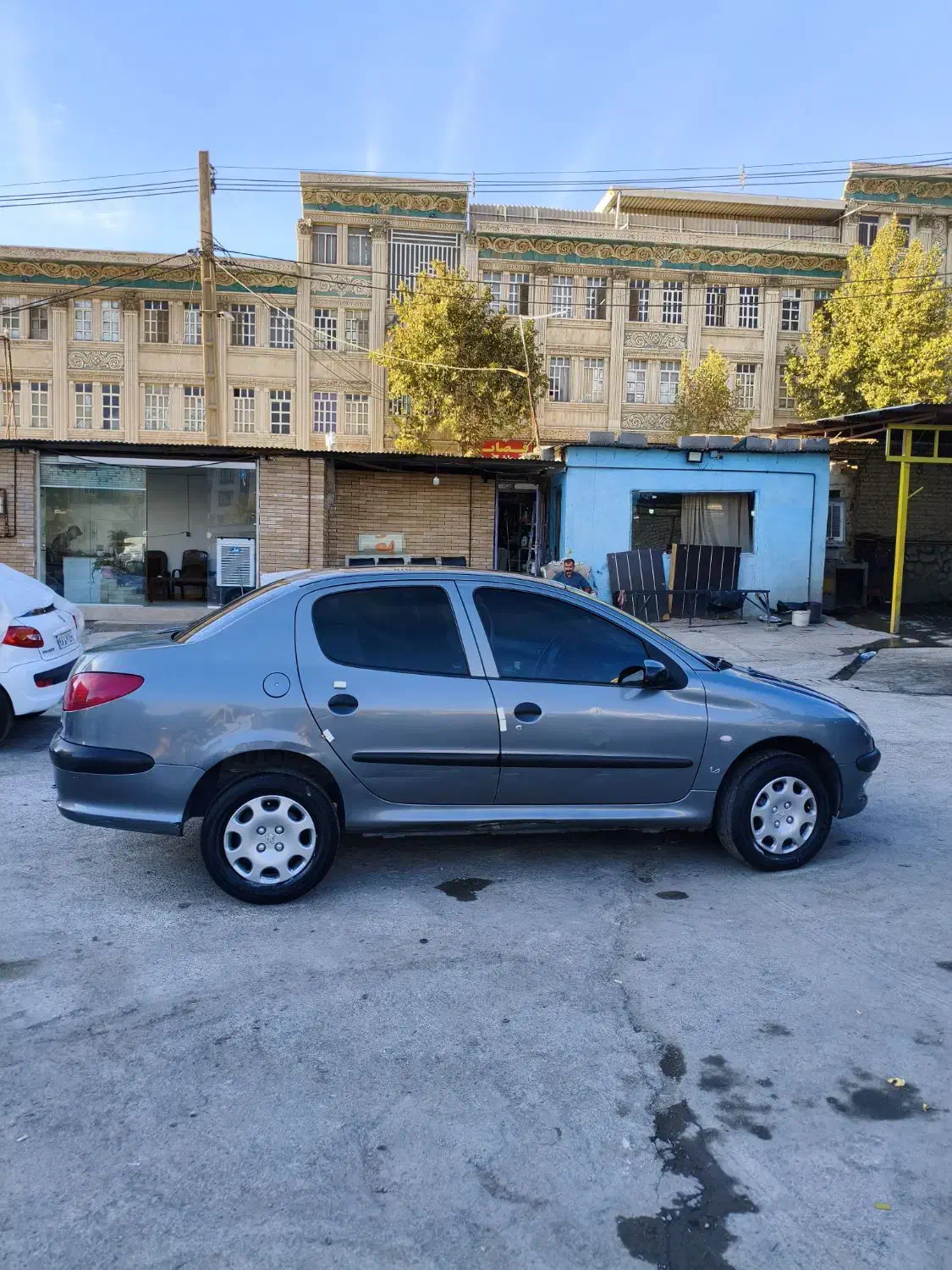 پژو ۲۰۶ صندوق دار v8 - 1390