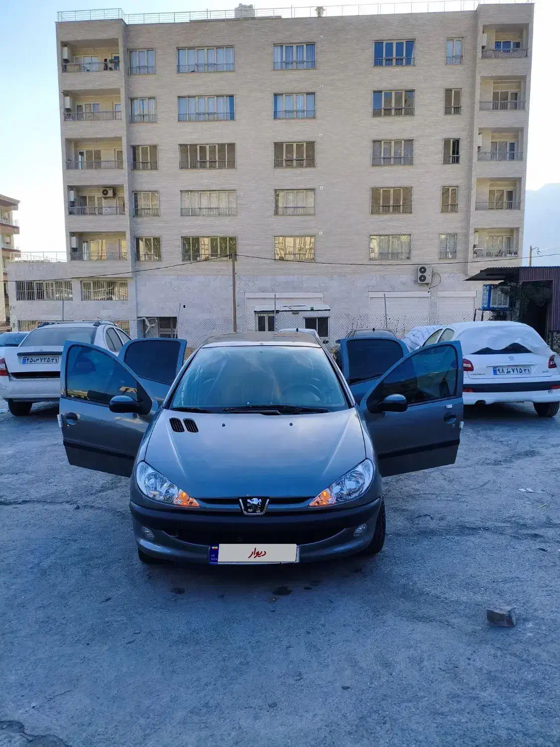 پژو ۲۰۶ صندوق دار v8 - 1390