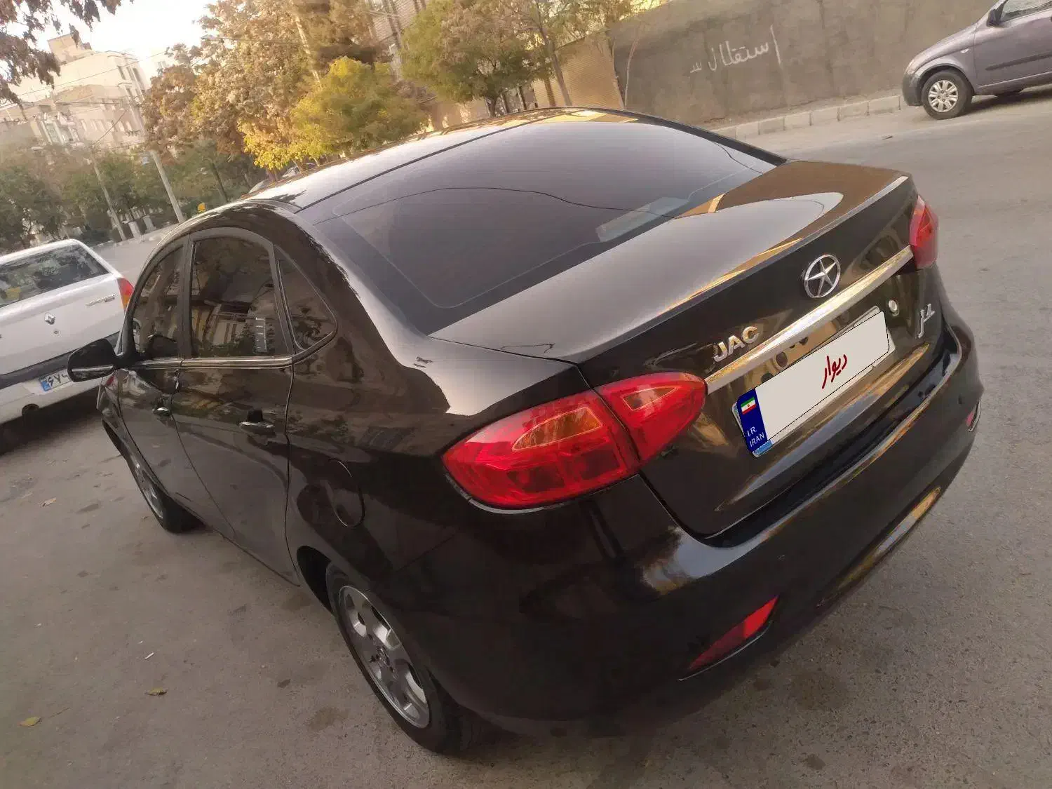 جک J4 اتوماتیک ساده - 1401