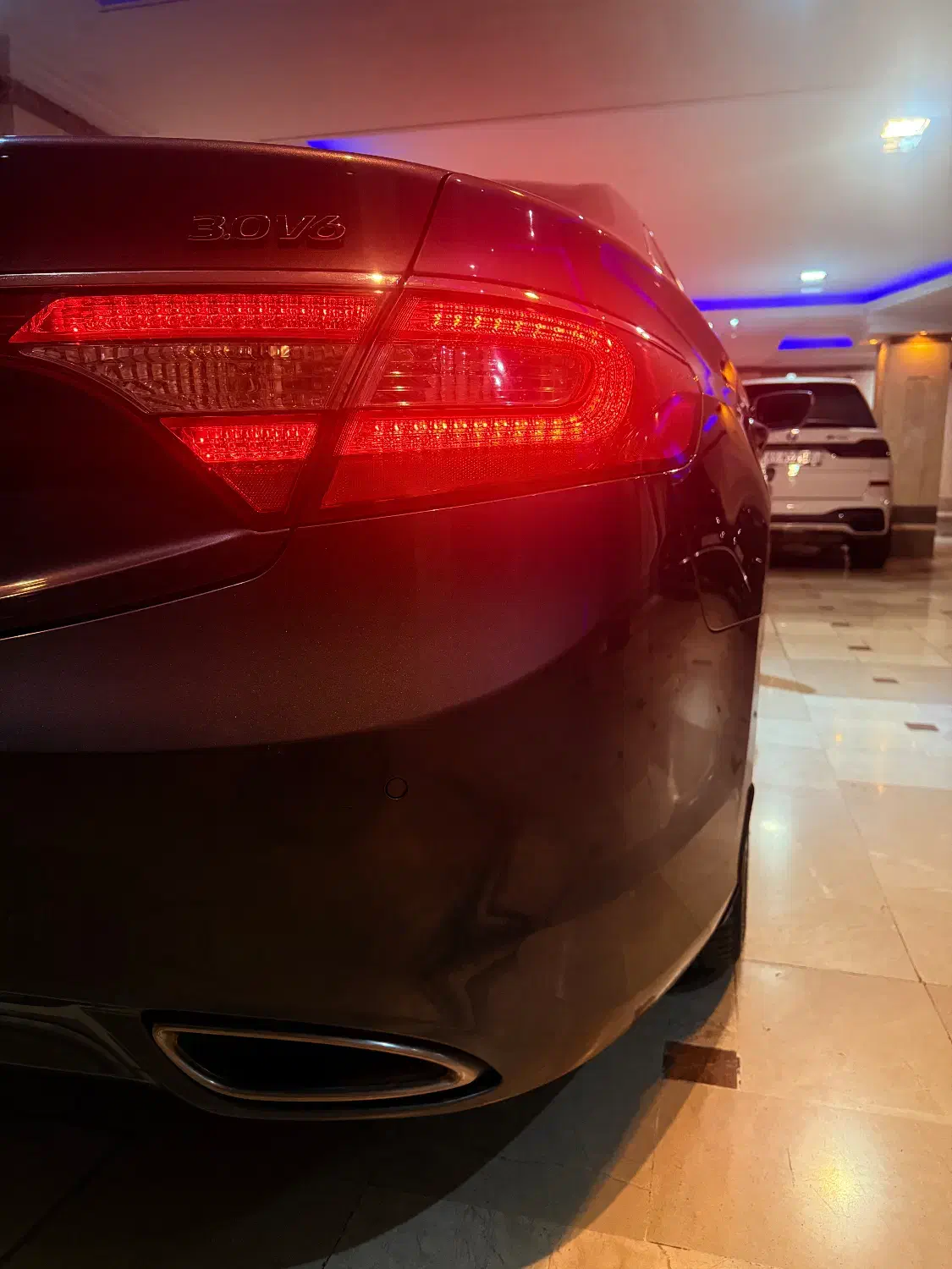 هیوندای آزرا (گرنجور) 3000cc - 2013