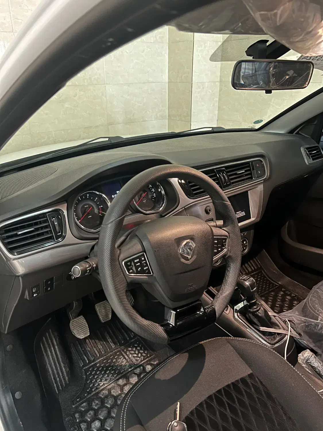 تارا دنده‌ای v1 پلاس ۶ دنده - 1404