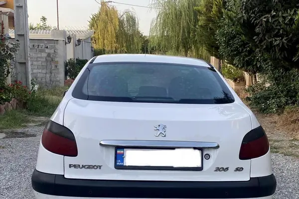 پژو ۲۰۶ صندوق دار v8 - 1396