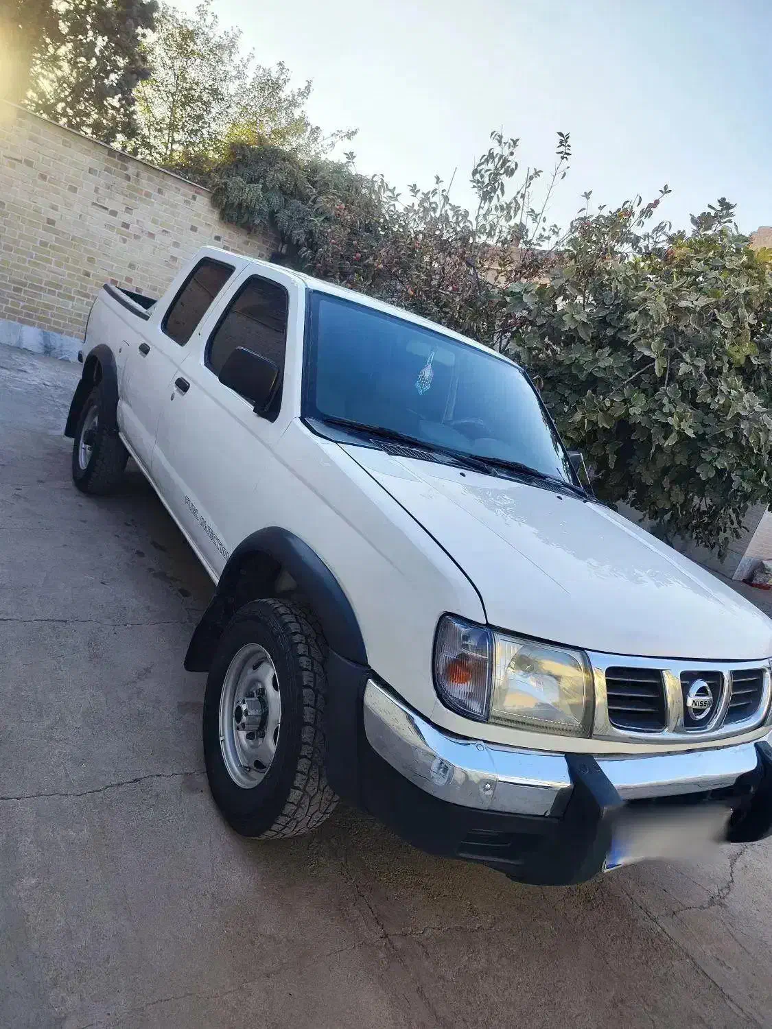 خودرو نیسان، پیکاپ دو کابین آگهی ann_20912310