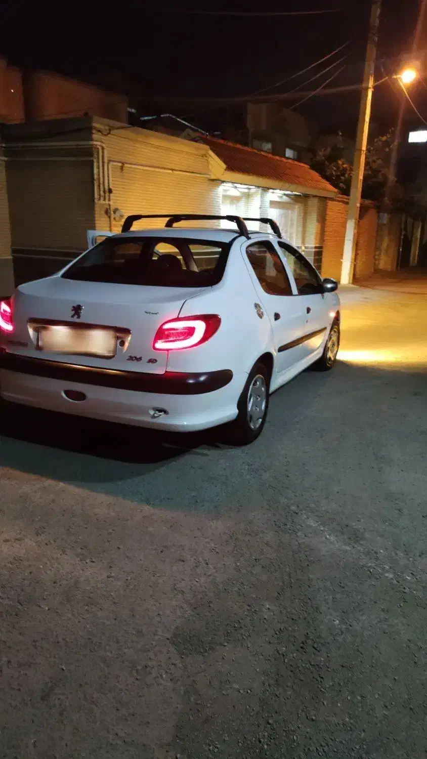 پژو ۲۰۶ صندوق دار v8 - 1391