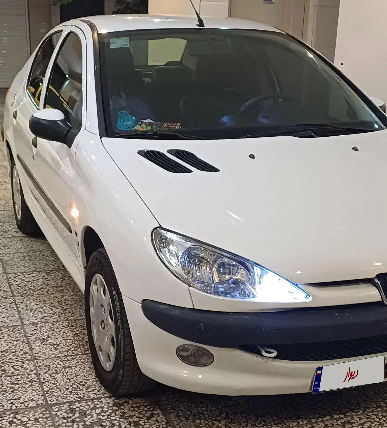 پژو ۲۰۶ صندوق دار v8 - 1389