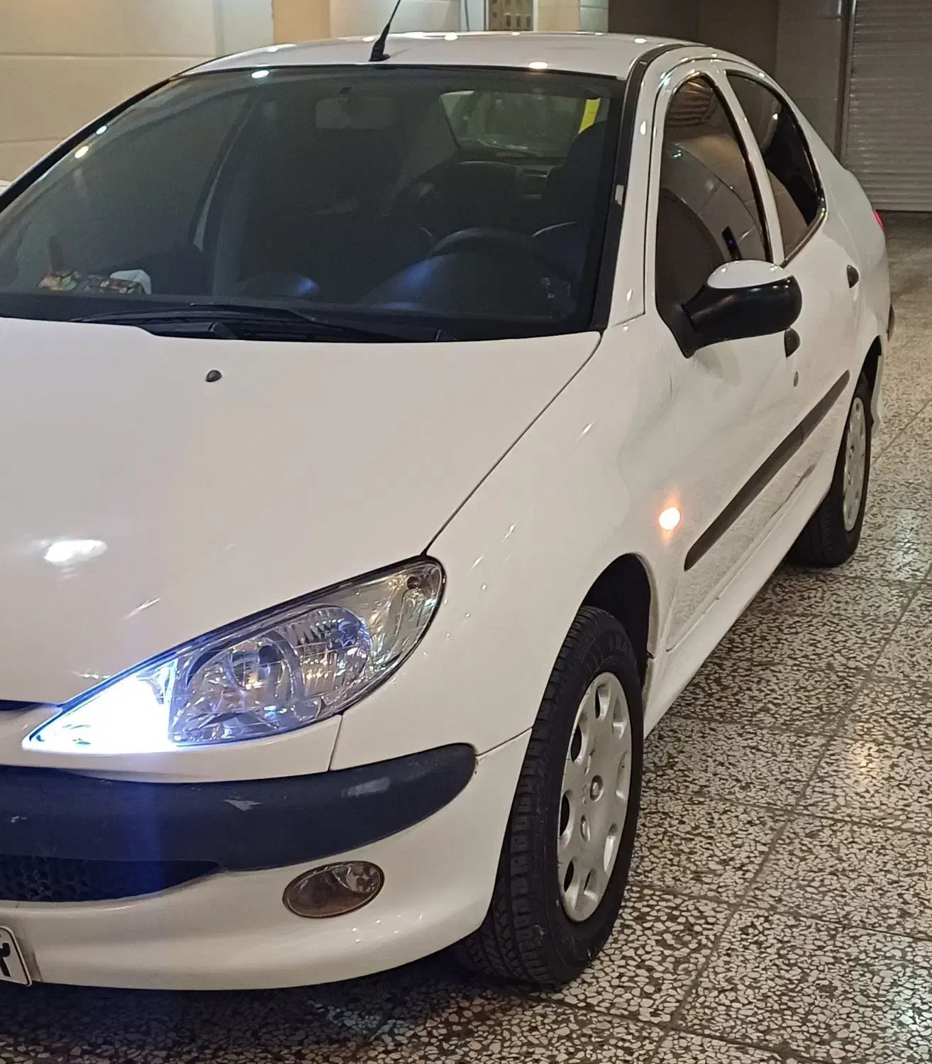 پژو ۲۰۶ صندوق دار v8 - 1389