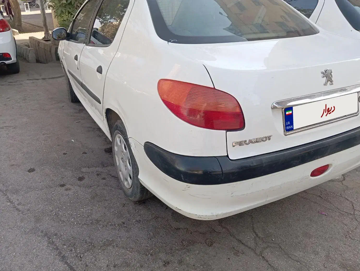 پژو ۲۰۶ صندوق دار v8 - 1389