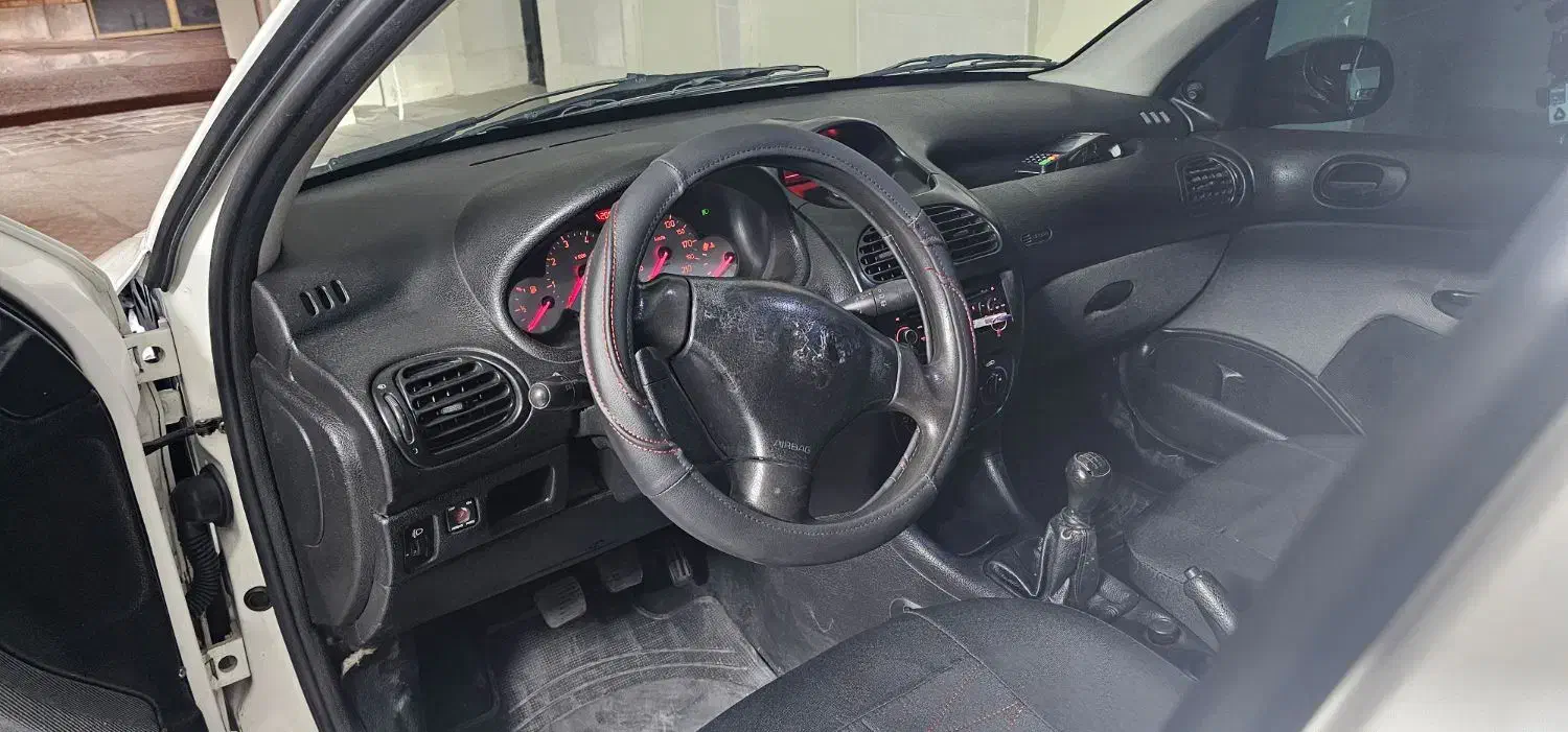 پژو 206 تیپ 2 - 1395