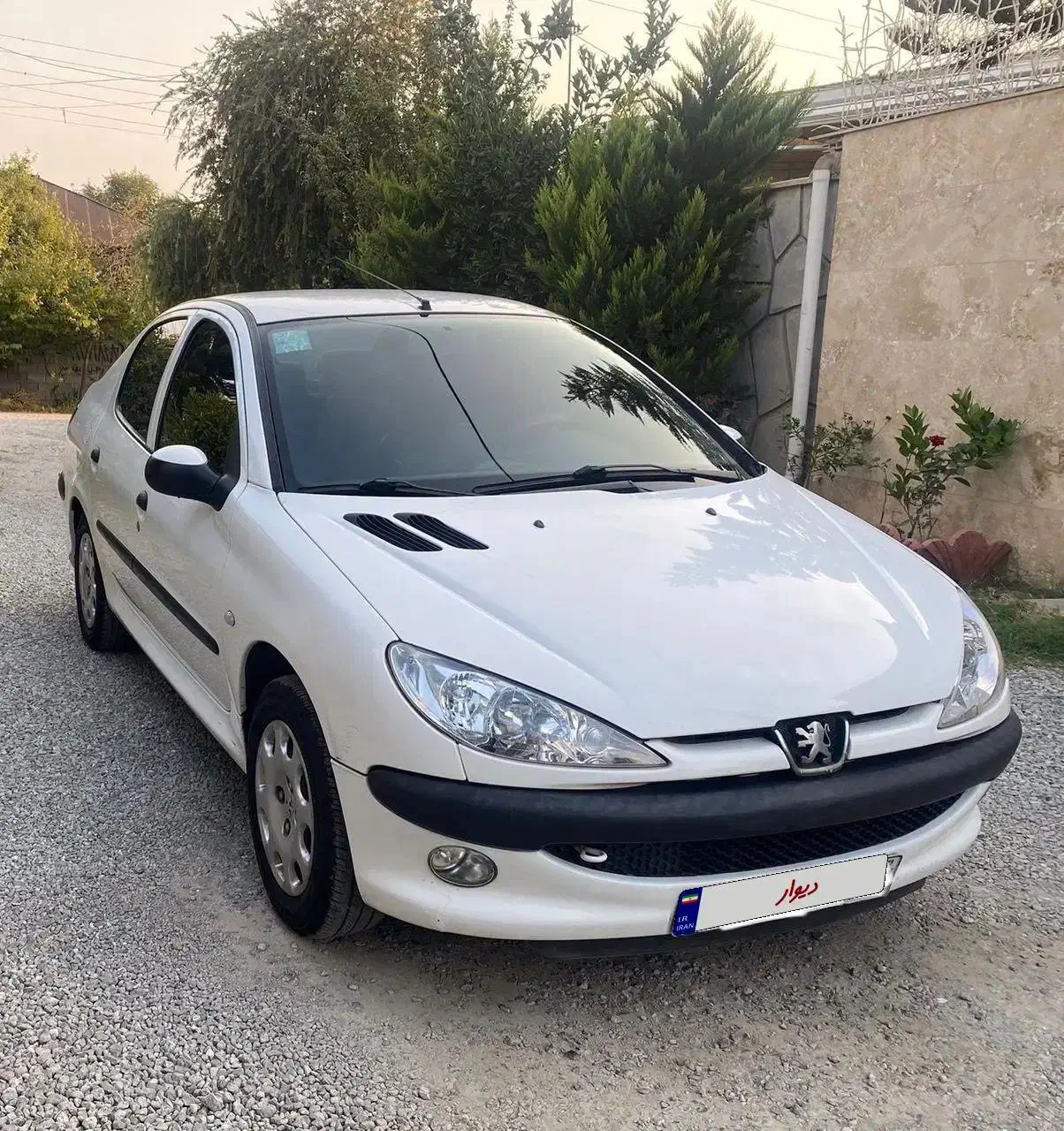 پژو ۲۰۶ صندوق دار v8 - 1396