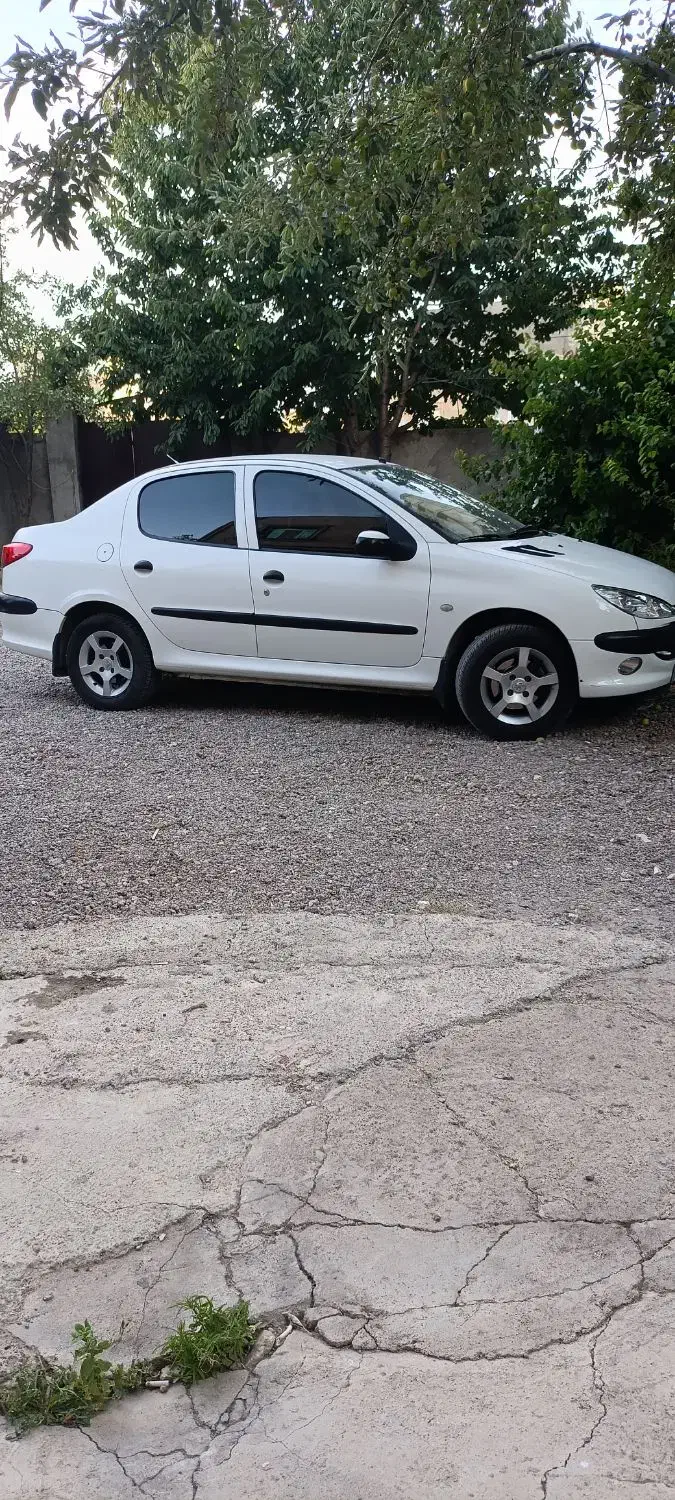 پژو ۲۰۶ صندوق دار v8 - 1397