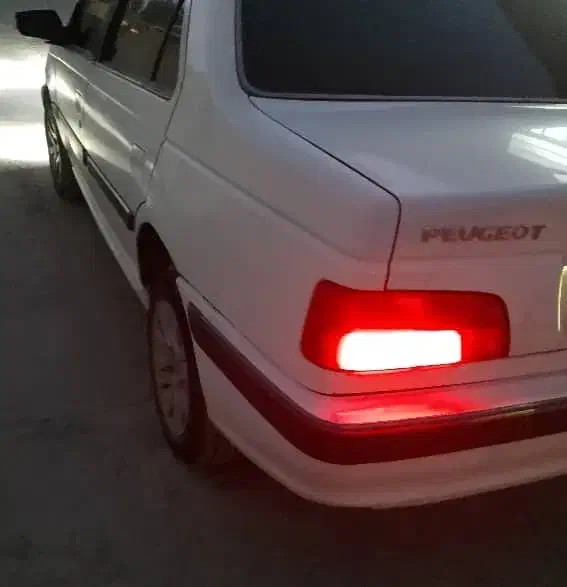 پژو پارس XU7P - 1402