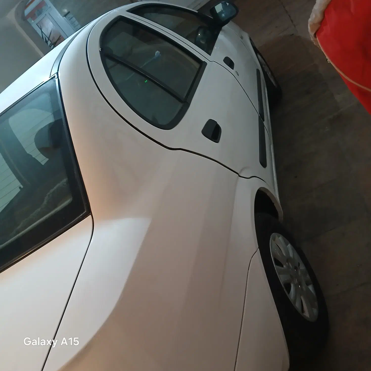 تیبا صندوق دار SX - 1392