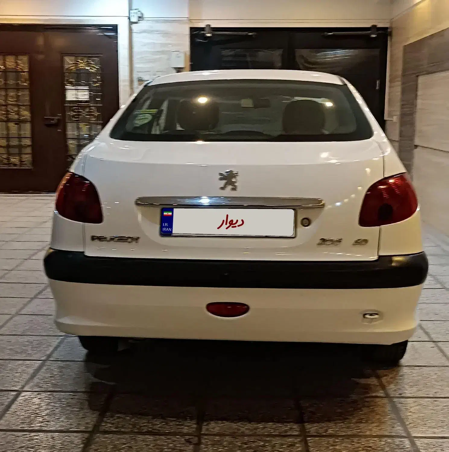 پژو ۲۰۶ صندوق دار v8 - 1399