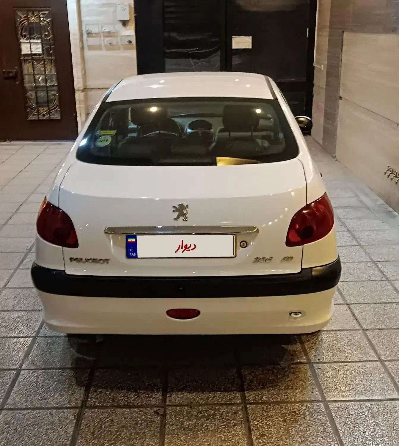 پژو ۲۰۶ صندوق دار v8 - 1399