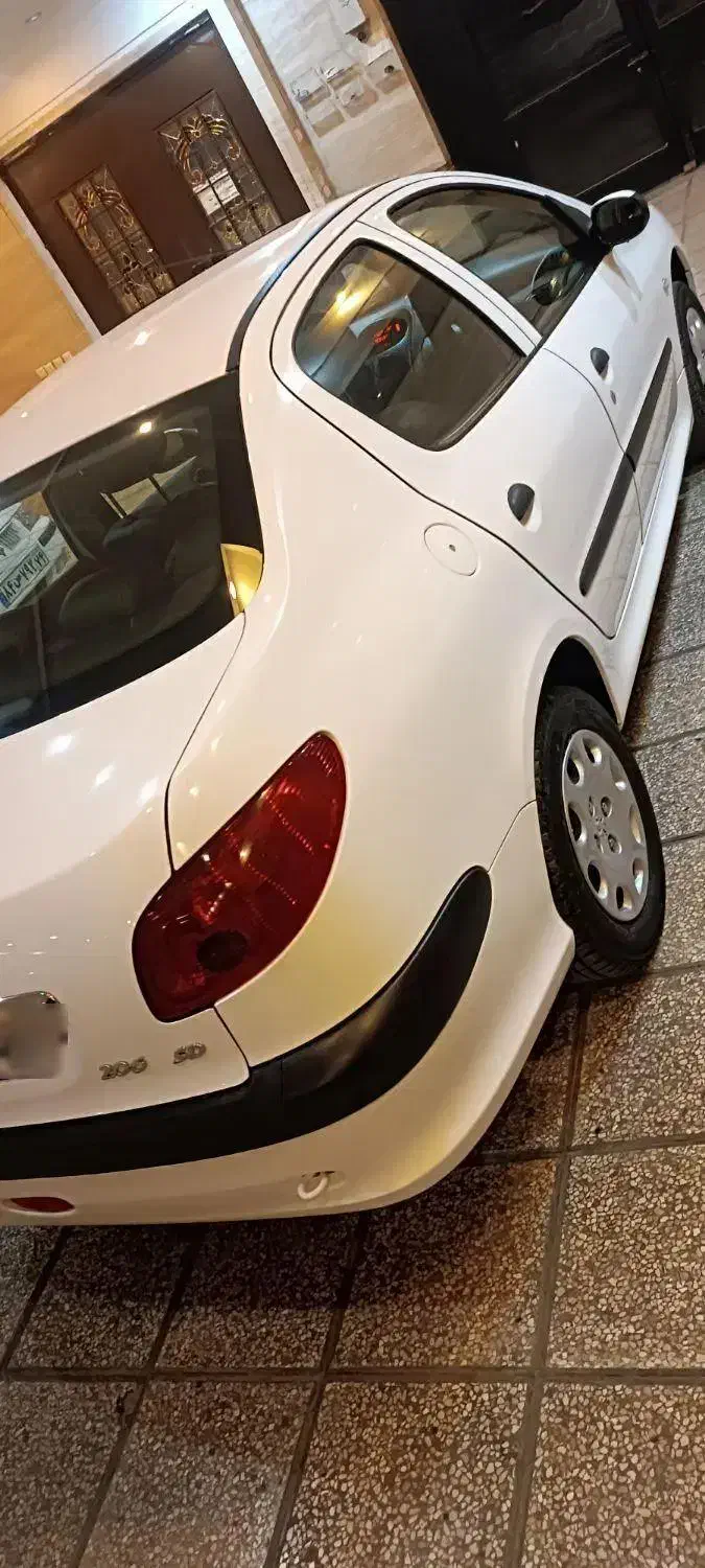 پژو ۲۰۶ صندوق دار v8 - 1399