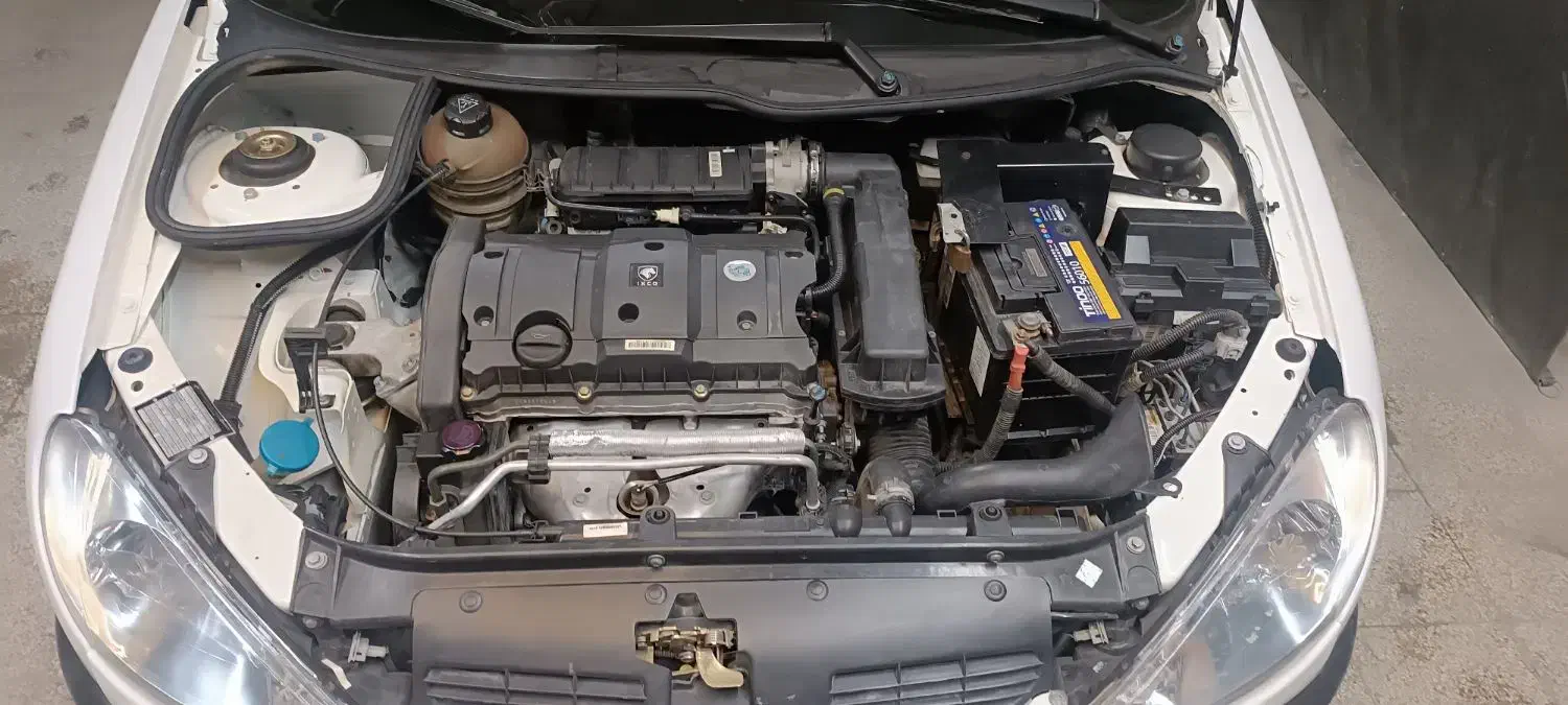 پژو ۲۰۶ صندوق دار v8 - 1399