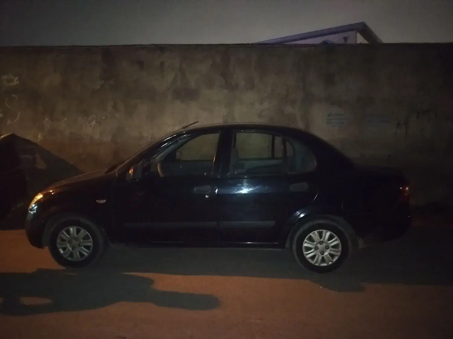 تیبا صندوق دار LX - 1391