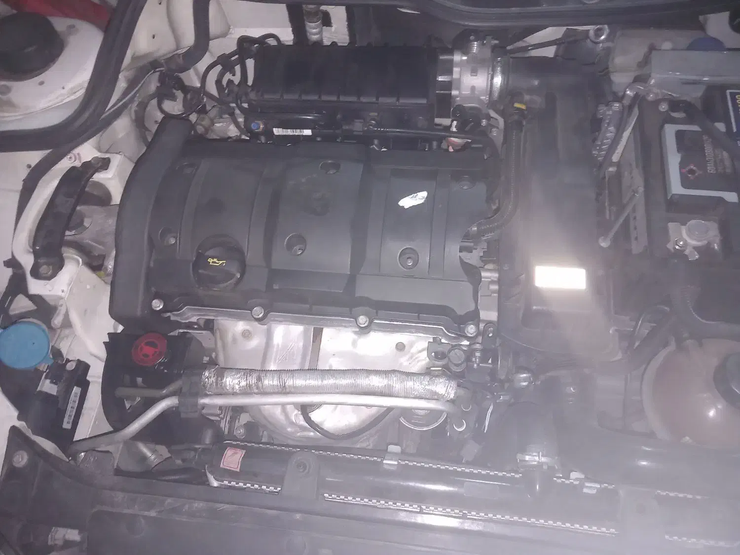 پژو ۲۰۶ صندوق دار v8 - 1394