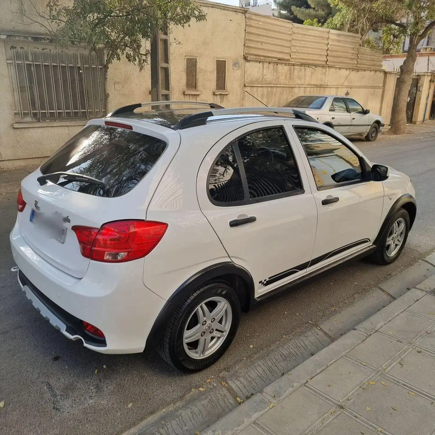 کوییک R دنده‌ای - 1402