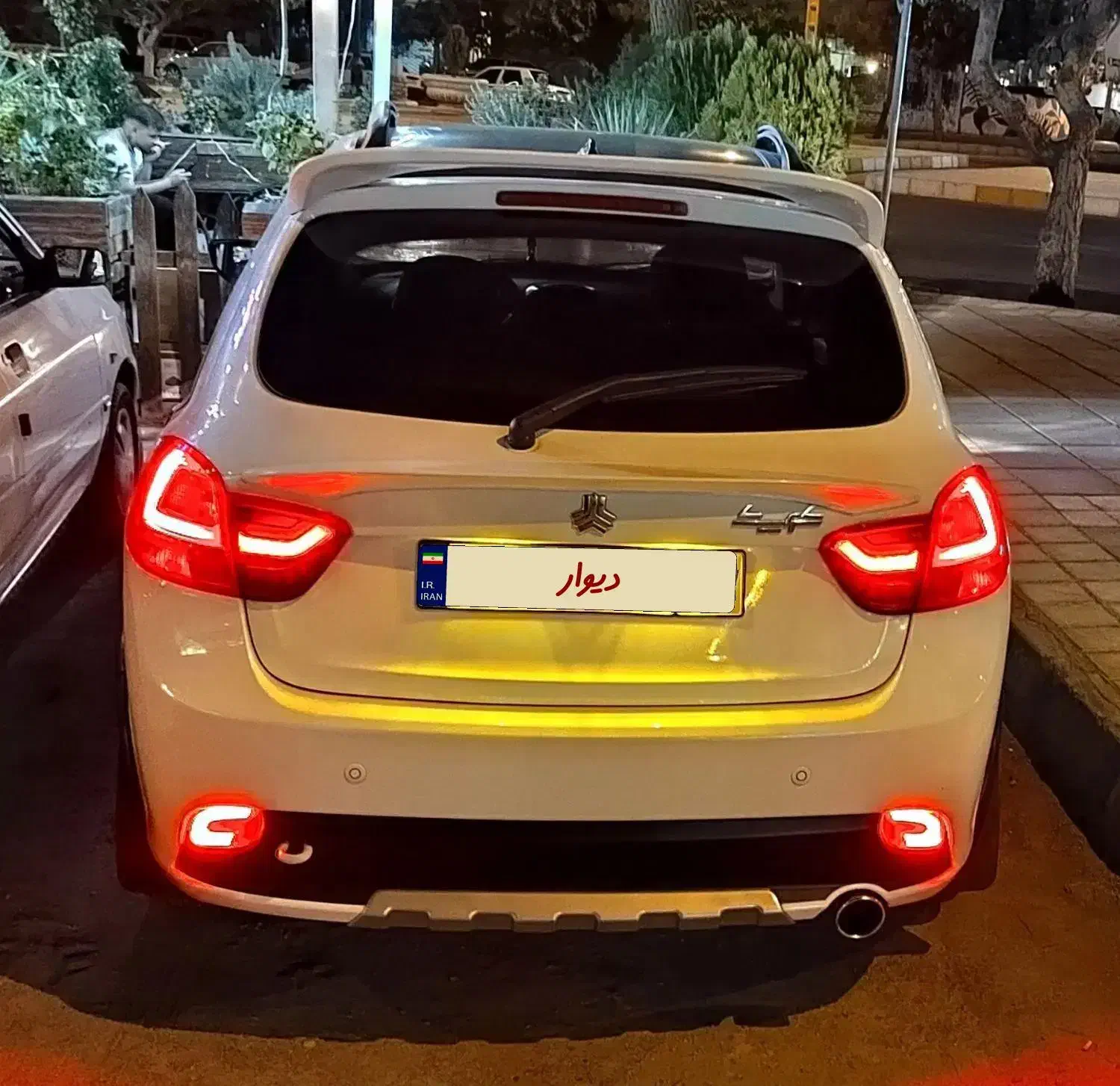 کوییک R دنده‌ای - 1402