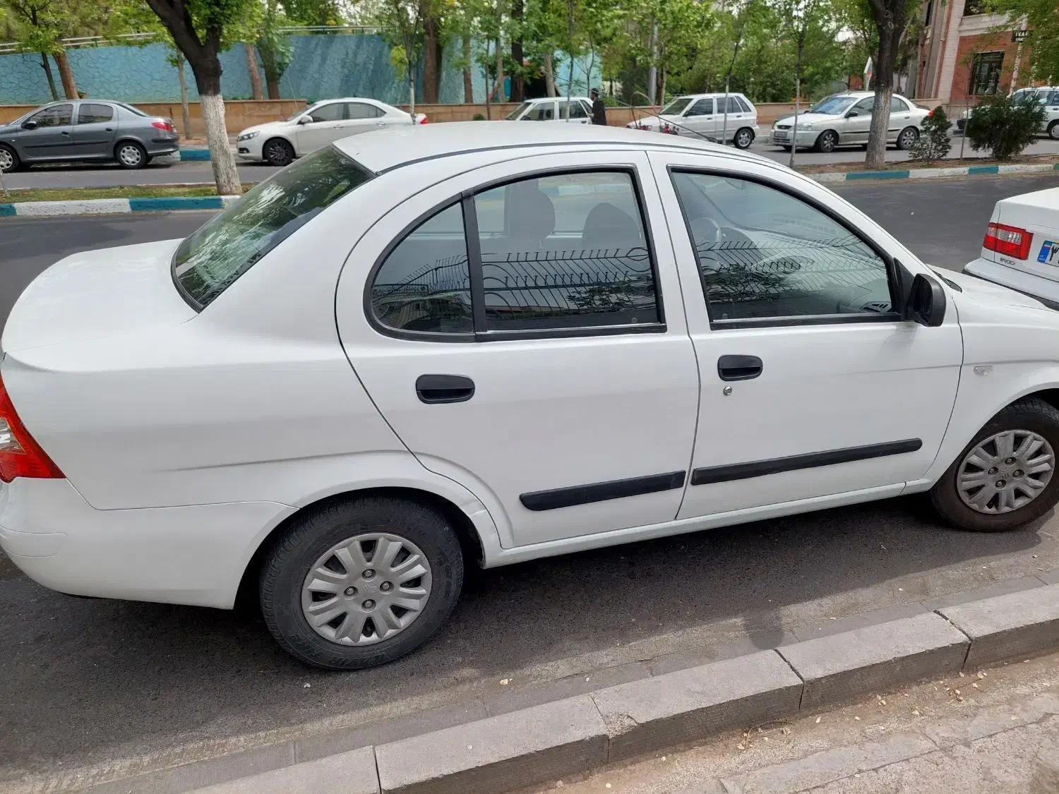 تیبا صندوق دار SX - 1395