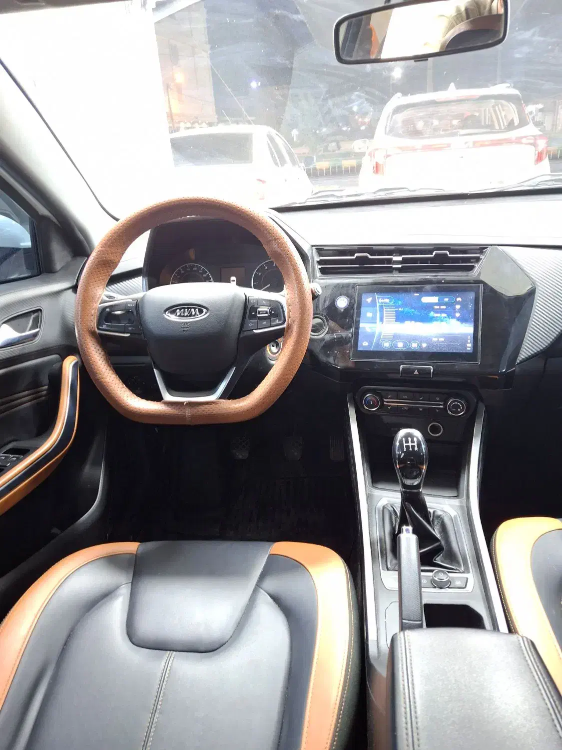 ام وی ام X22 پرو دنده‌ای - 1402