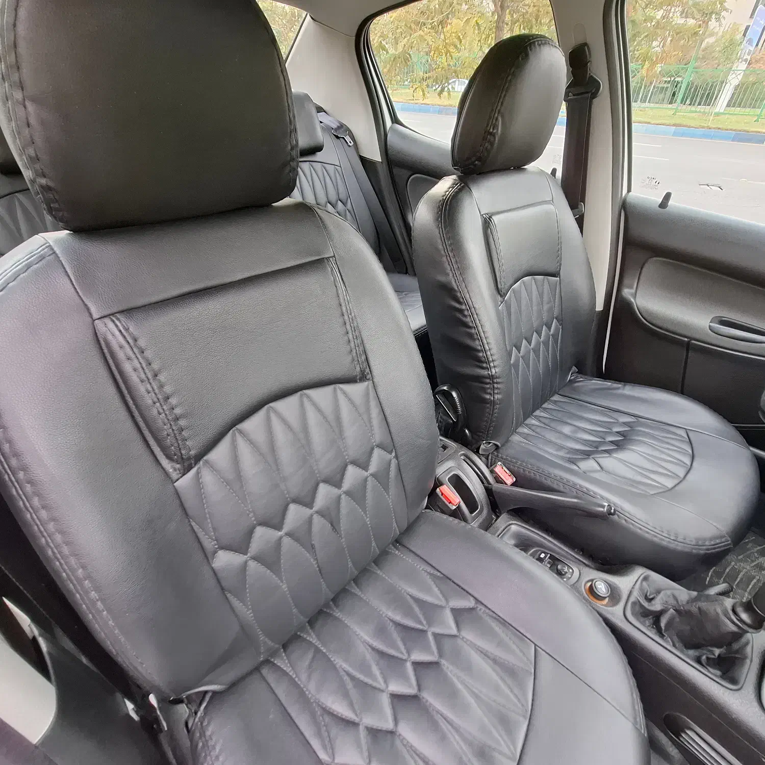 پژو ۲۰۶ صندوق دار v8 - 1394