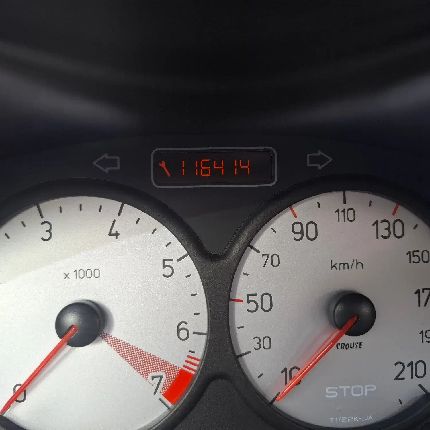 پژو ۲۰۶ صندوق دار v8 - 1394