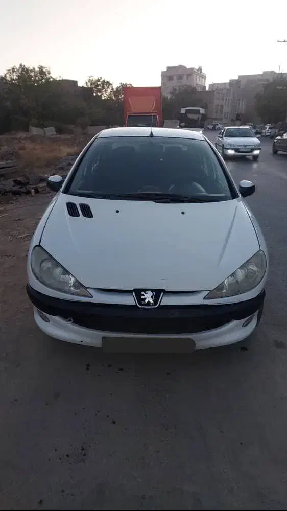 خودرو پژو، ۲۰۶ صندوق دار آگهی ann_20928039