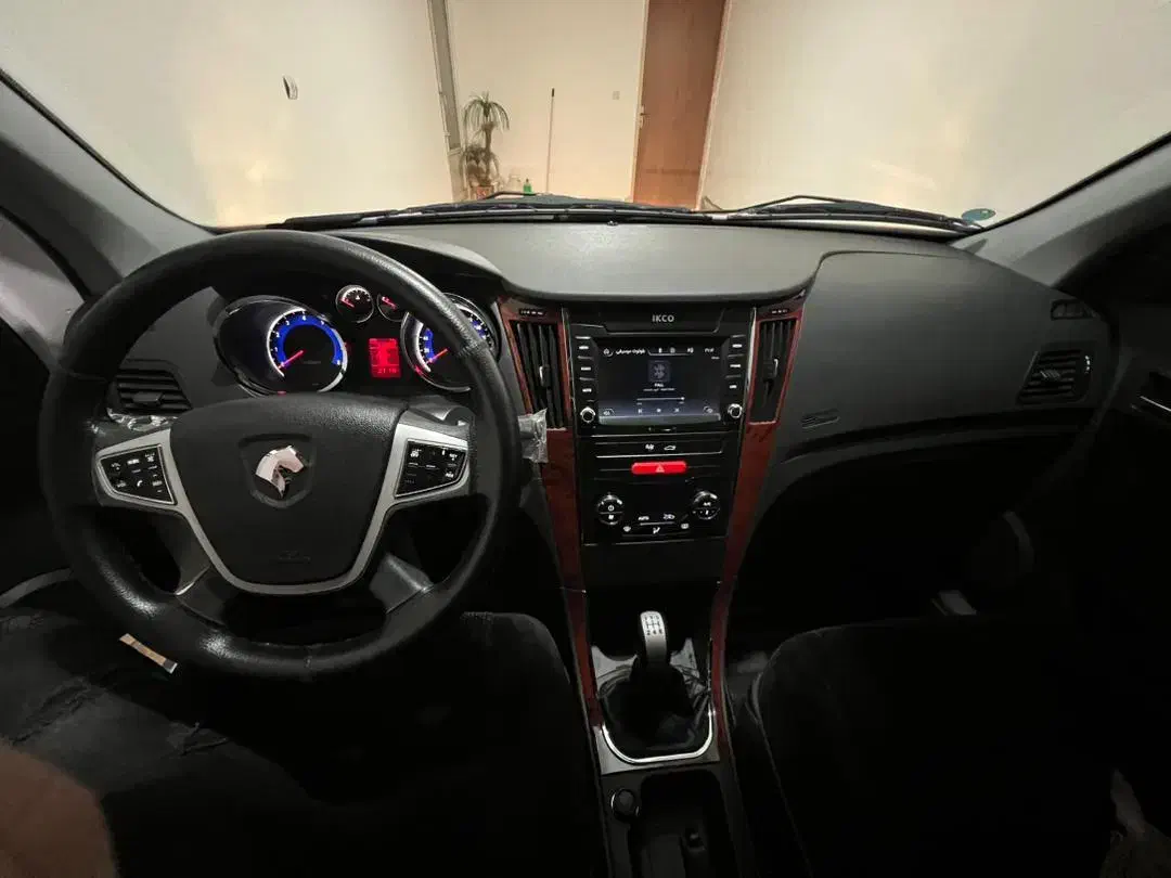 دنا پلاس تیپ ۲ سانروف ۴ ایربگ - 1401