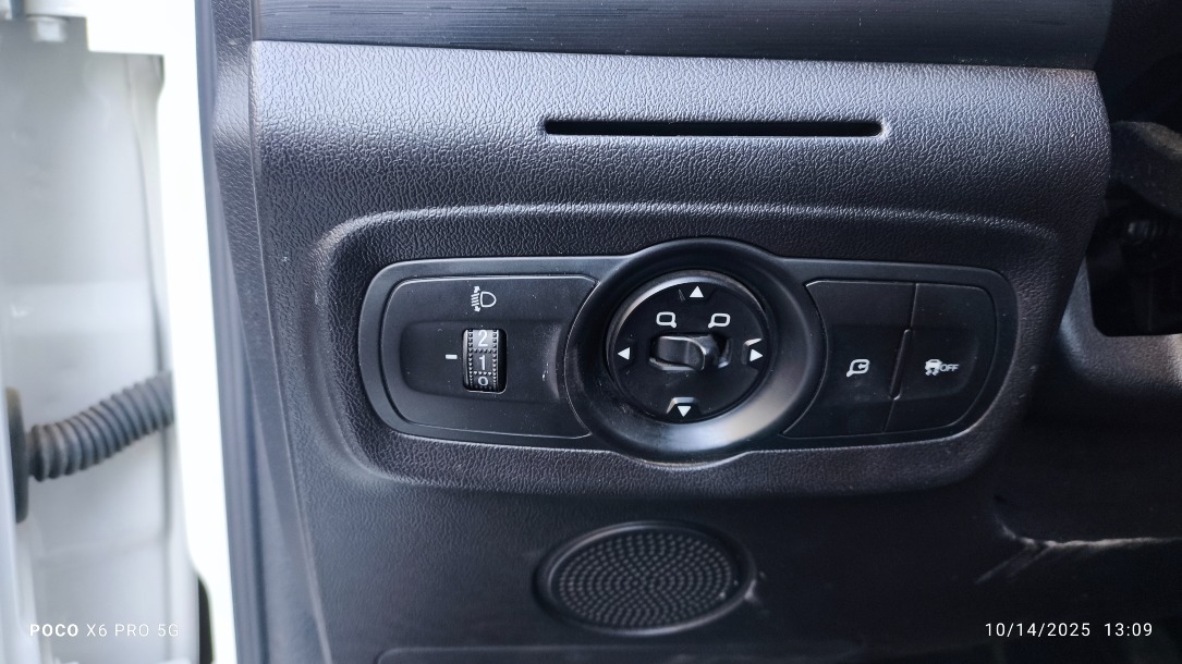 ام وی ام X22 پرو اتوماتیک IE - 1401