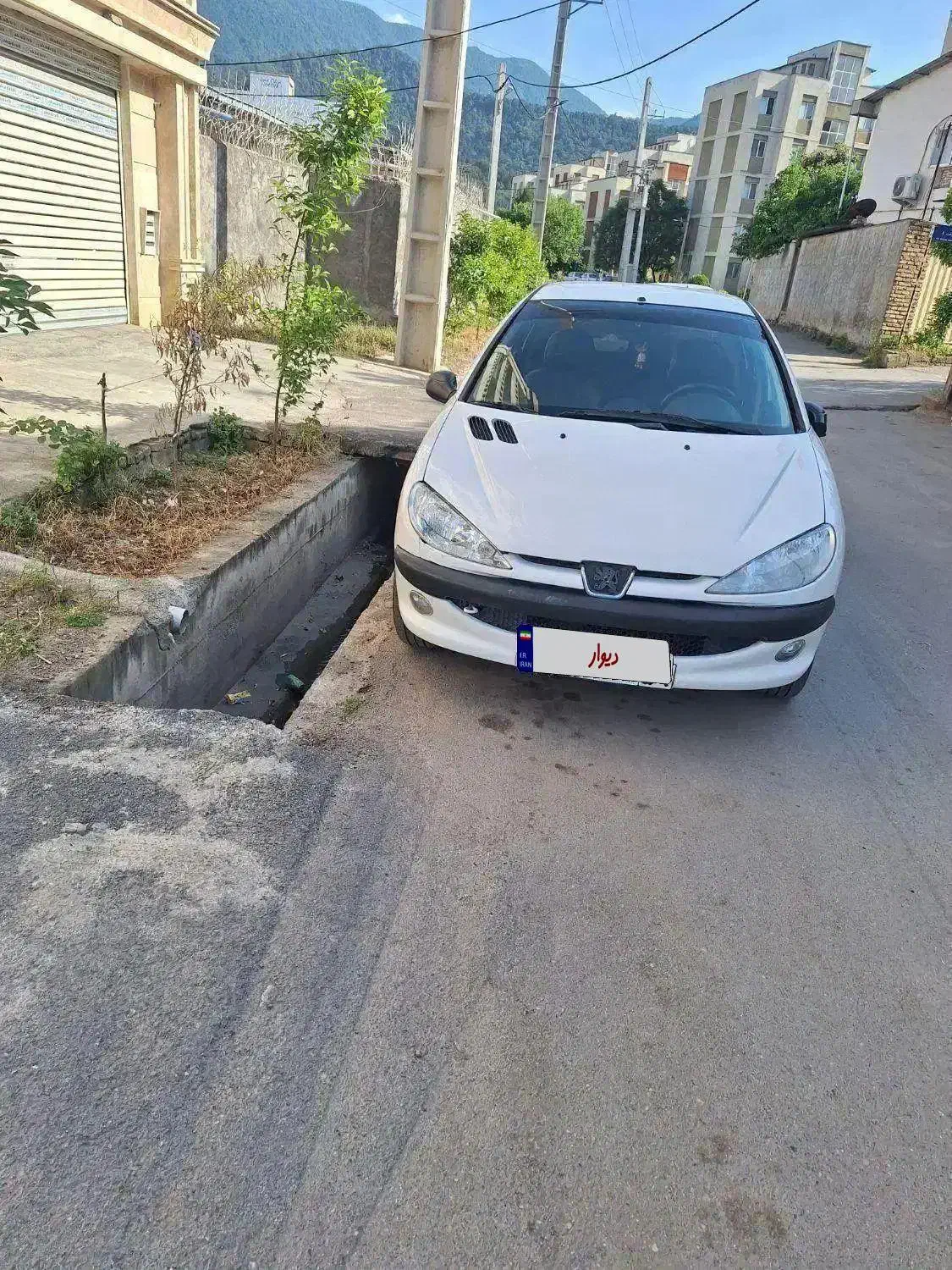 پژو ۲۰۶ صندوق دار v8 - 1390