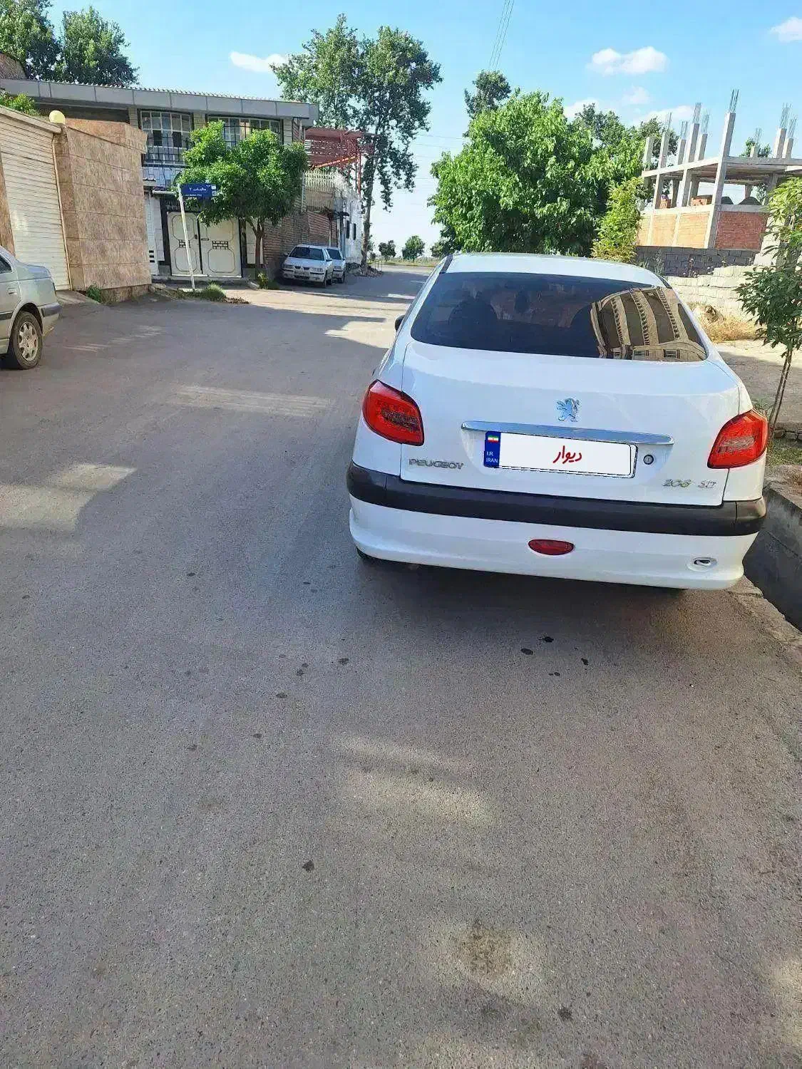 پژو ۲۰۶ صندوق دار v8 - 1390