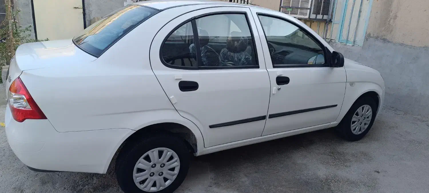 تیبا صندوق دار SX - 1400