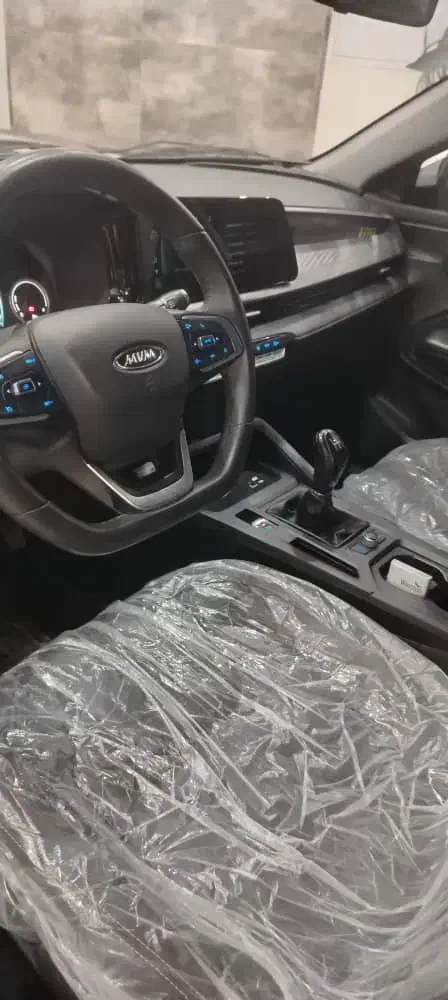 ام وی ام X33 کراس دنده‌ای - 1402