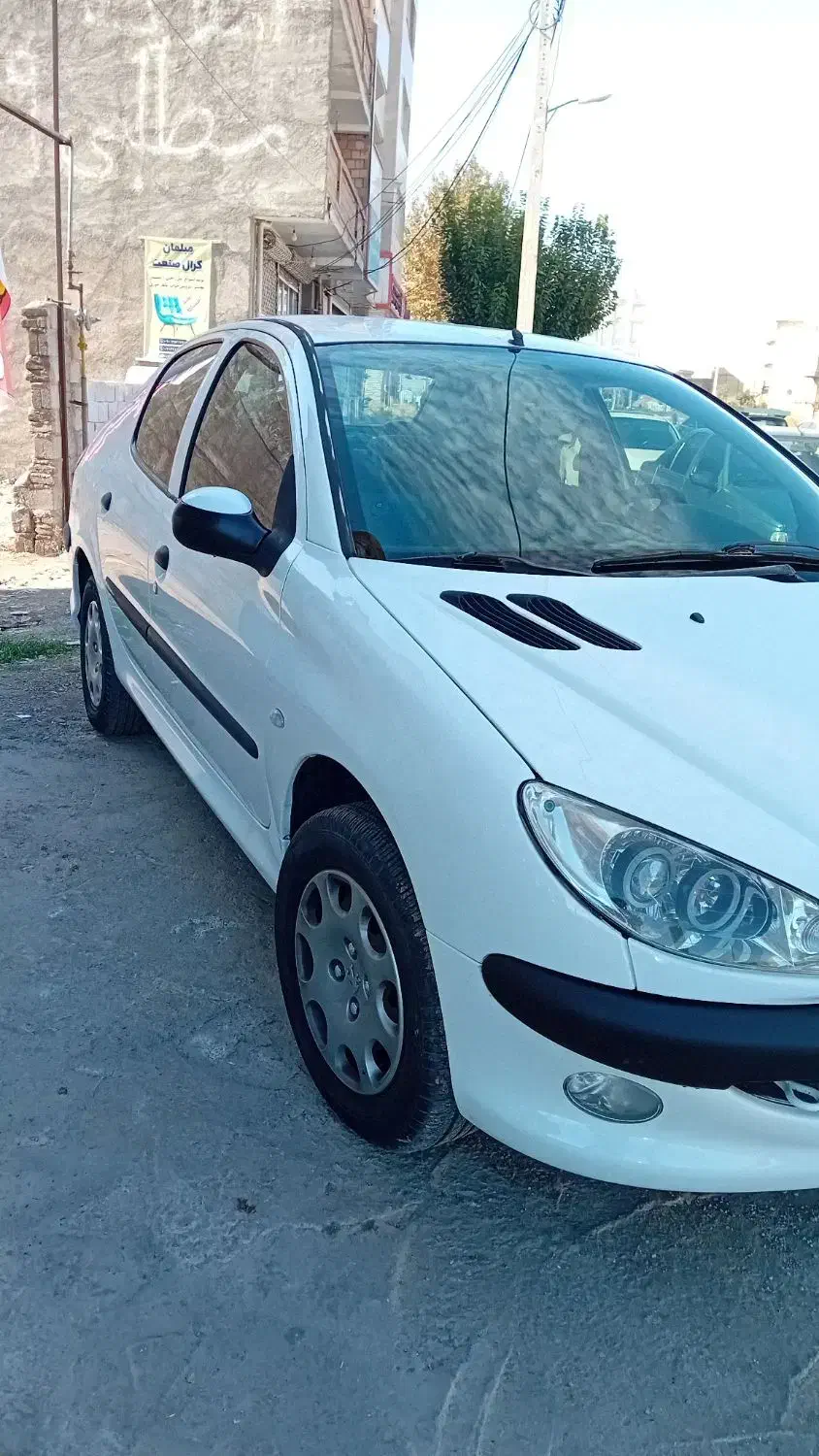 پژو ۲۰۶ صندوق دار v8 - 1393