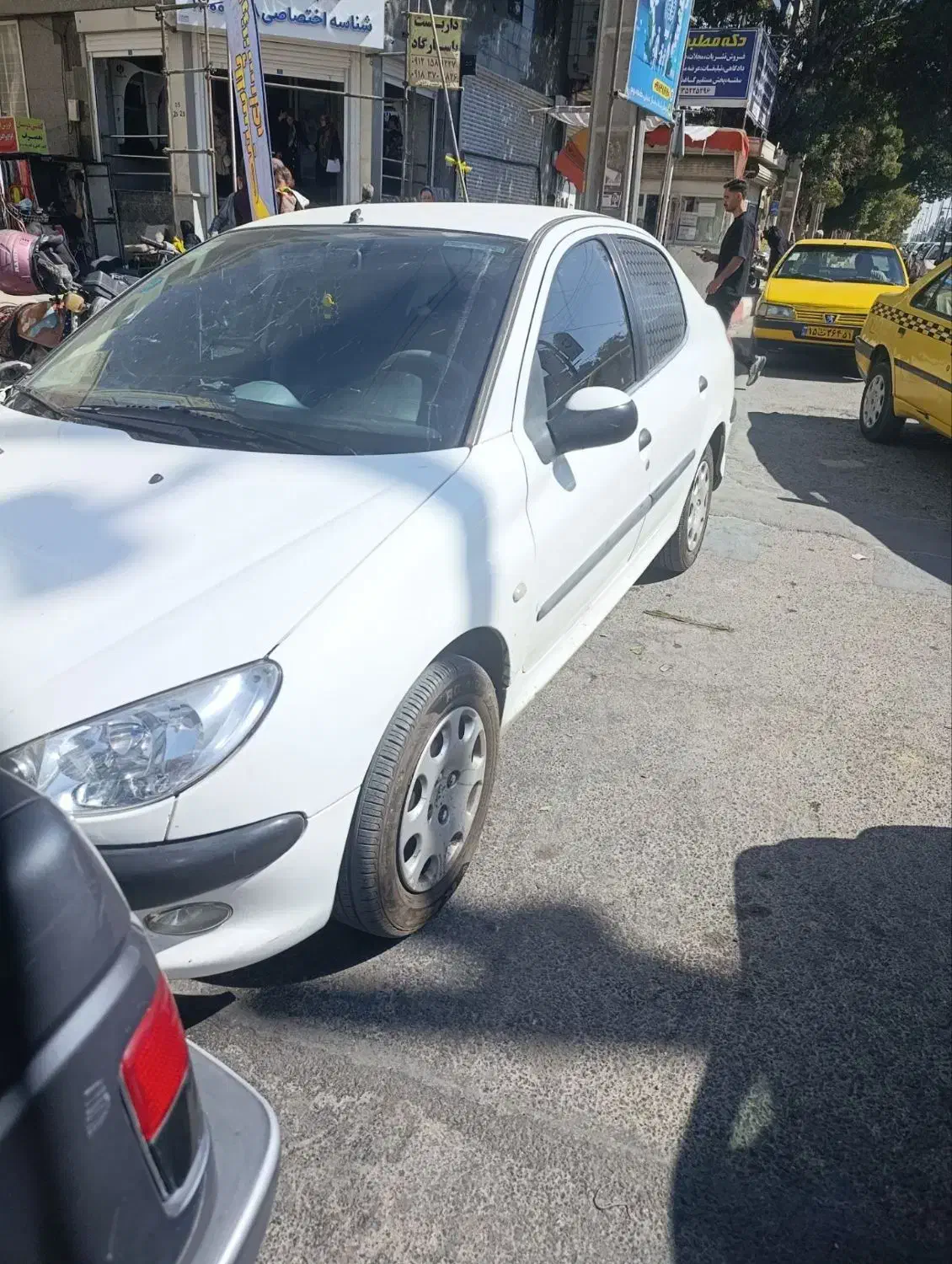 پژو ۲۰۶ صندوق دار v8 - 1391