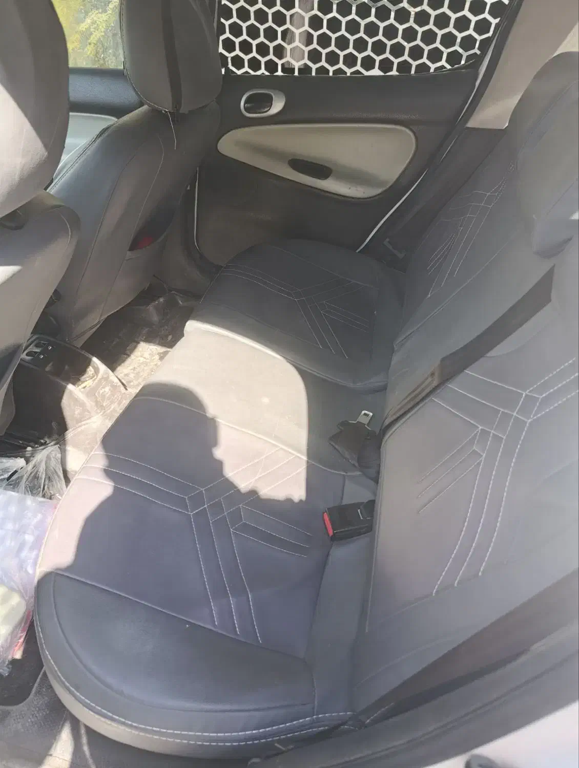 پژو ۲۰۶ صندوق دار v8 - 1391