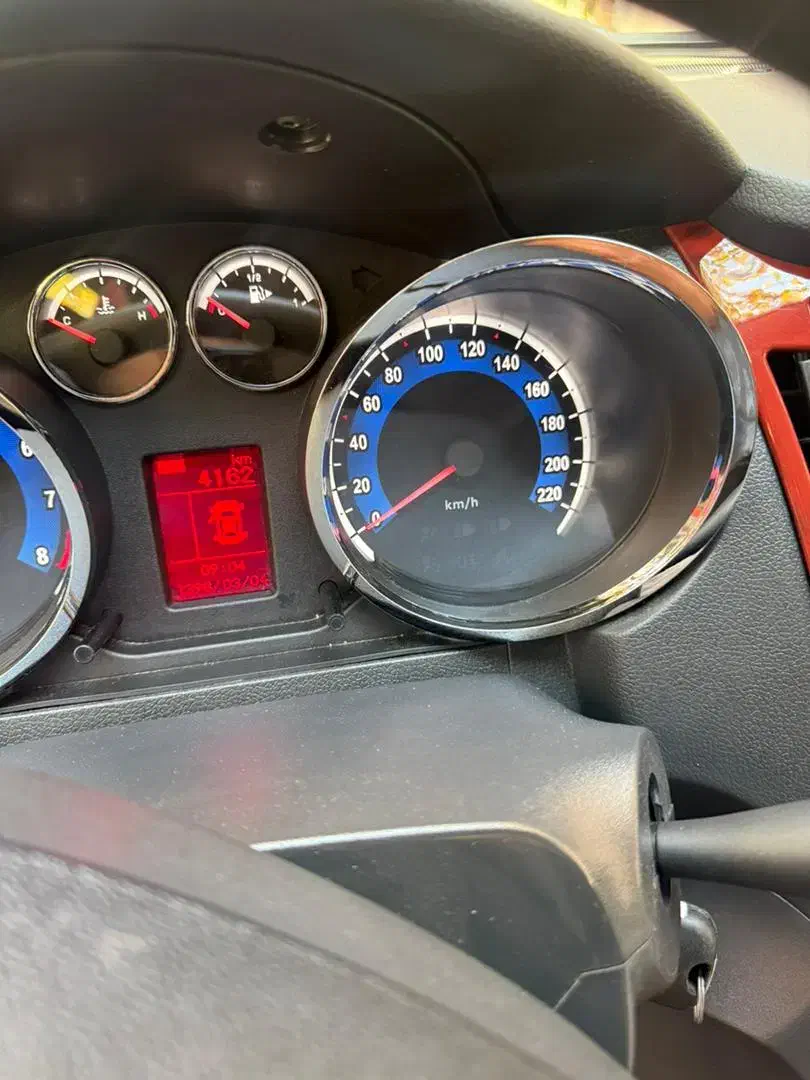 دنا پلاس ۵ دنده EF7 - 1404