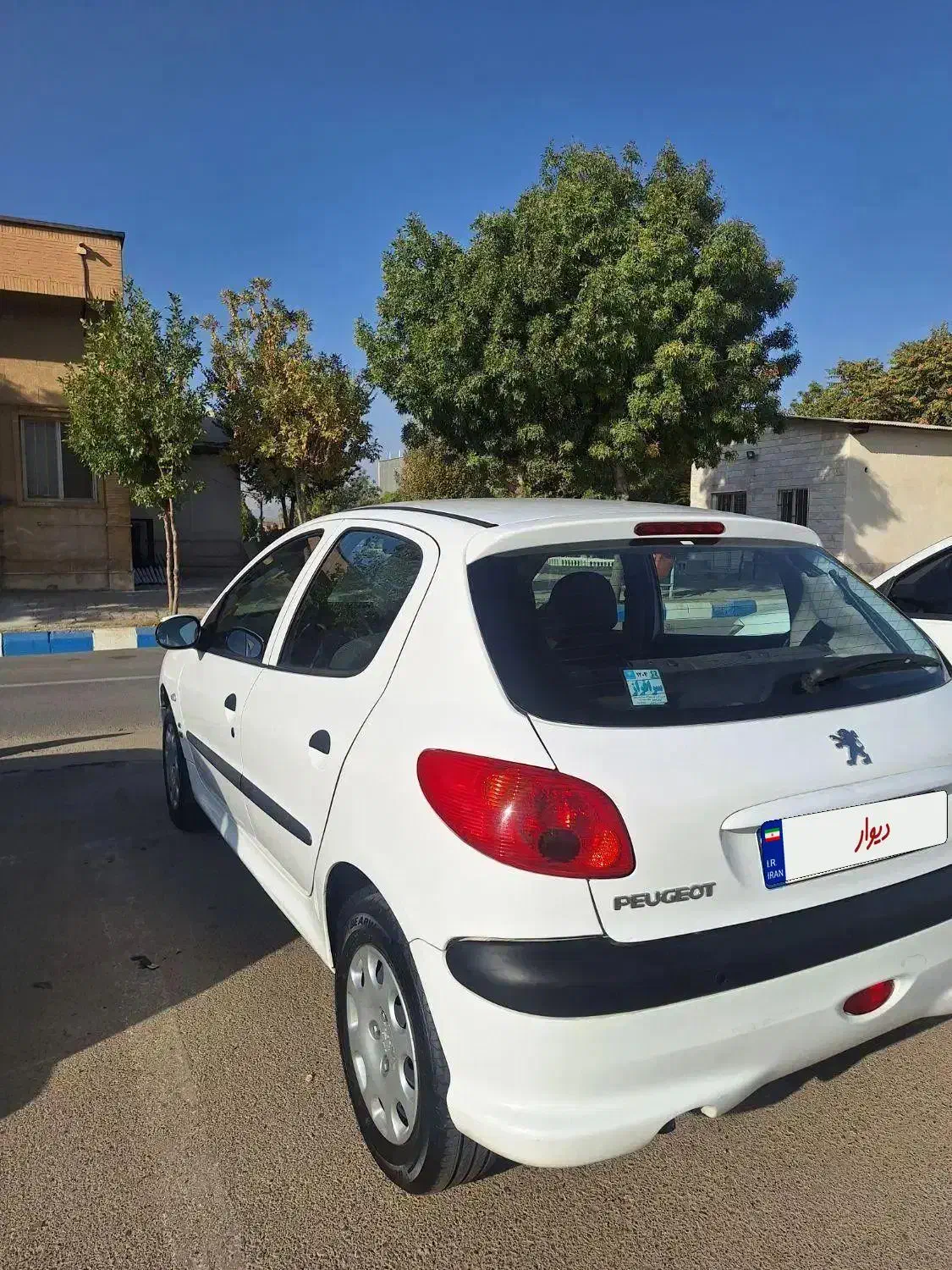 پژو 206 تیپ 2 - 1396